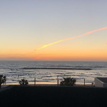 Beach Front Rooftop Apartment Tel Aviv Eksteriør billede